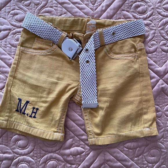 Boys stylish short - Picture 1 of 2